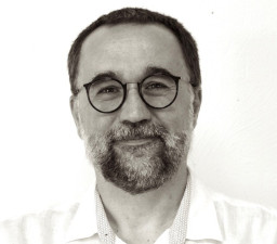 Photo of Professor Denis Jacquemin, Invited Speaker